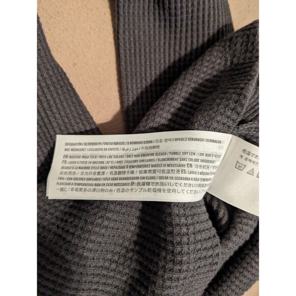 Abercrombie & Fitch Grey Waffle knit Size Large Soft & Cozy NWT - Picture 4 of 5